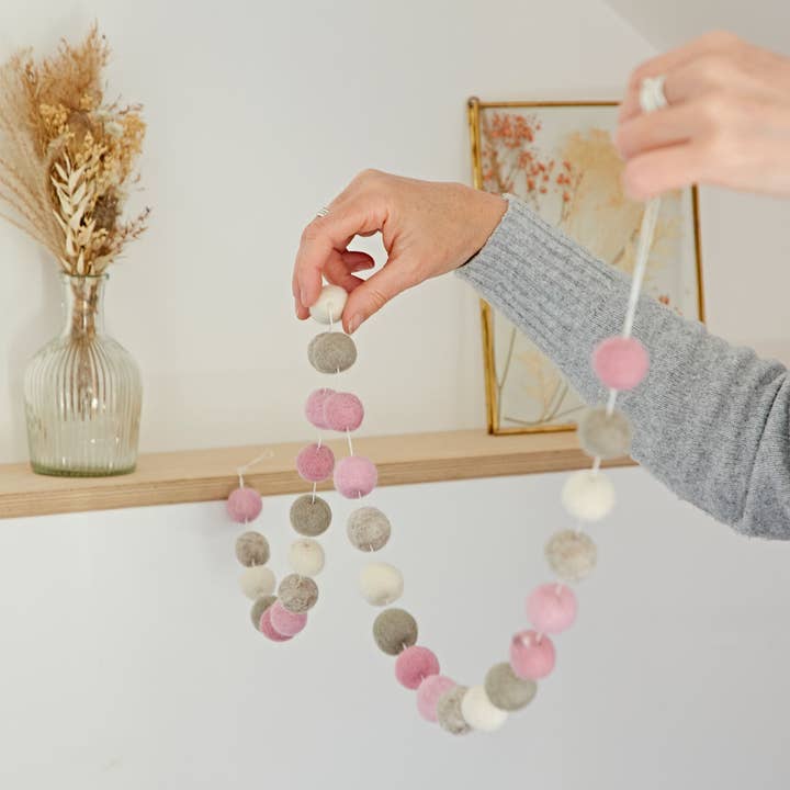 The Paper High Gift Company Limited – wholesale Bunting/garland – Handmade Multicoloured Felt Ball Garland