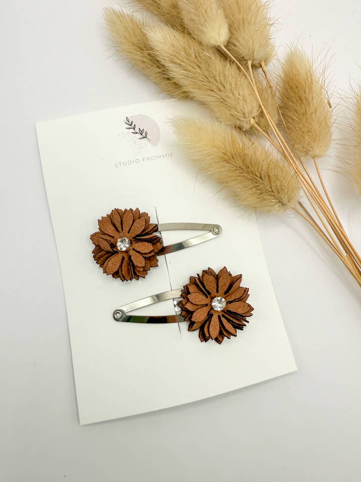 Set of hairpins - Autumn 04 for wholesale by Studio Frommie