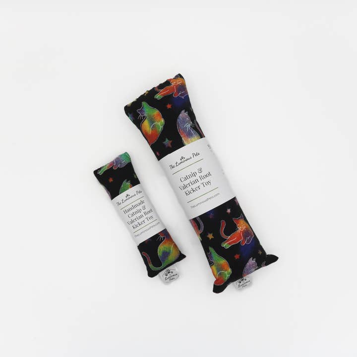 The Luminous Pets - Vendita all'ingrosso Giocattolo - Gatti - Giocattoli per gatti con erba gatta e radice di valeriana | Calciatori per gatti | Gatti cosmici4