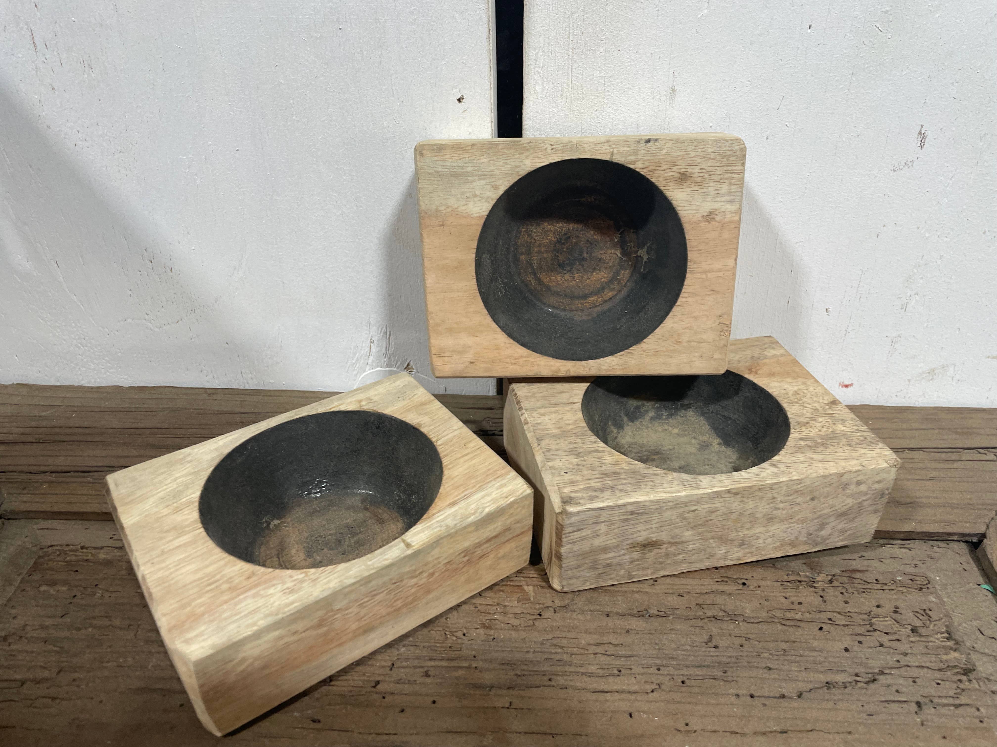 My Amigos Imports - Vendita all'ingrosso Vassoi decorativi - NFC-WH5-Stampo per formaggio a un foro-NFC-Stampoformaggio-Grezzo-$30