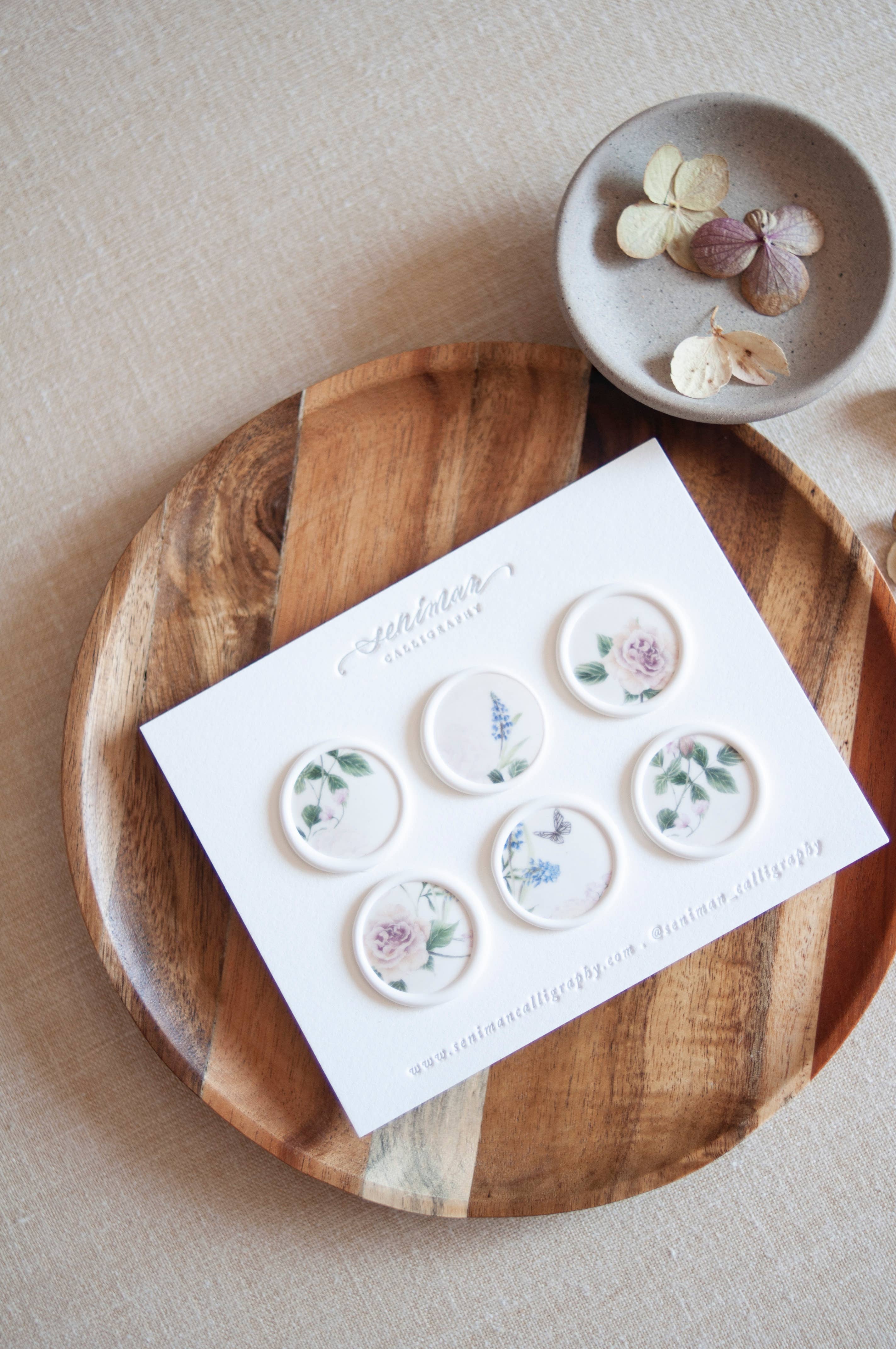 Seniman Calligraphy - Wholesale Sealing Wax - Set of 6 White Wax Seal with Watercolor Floral Toile1
