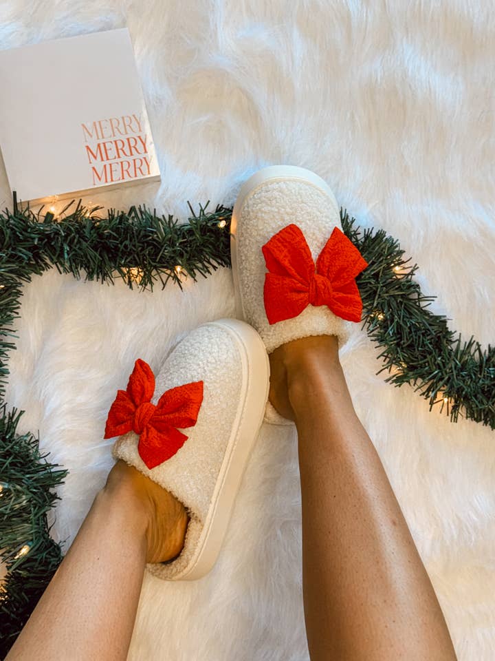 Broke Babes Wholesale - Wholesale Slippers - Women's - Valentines bow slippers holiday platform slippersÂ