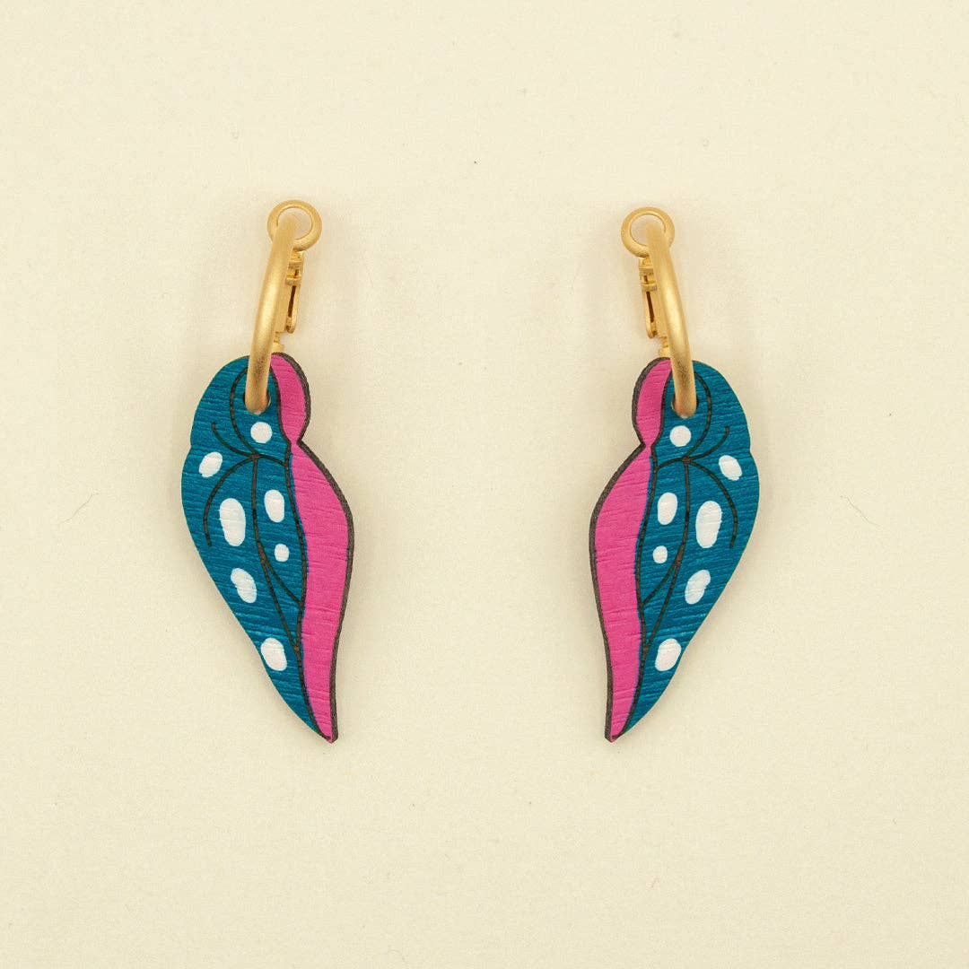 Materia Rica - Wholesale Hangende/ronde oorbellen - Oorringen met begoniablaadjes0