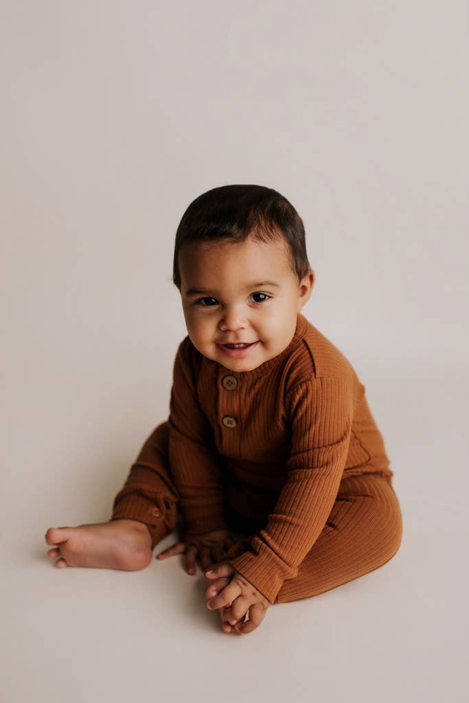 Three Little Tots - Wholesale Rompertje - Baby - Baby ribgebreide romper met zakken14