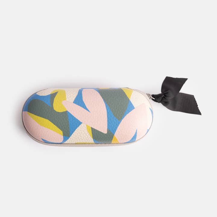 Caroline Gardner - Wholesale Eyewear Cases & Holders - Women's - Confetti Hearts Zip Glasses Case
