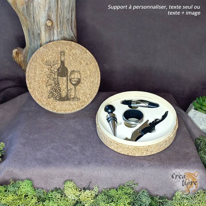 Set pour vin avec boite en liège à personnaliser pour la vente par Creatigre