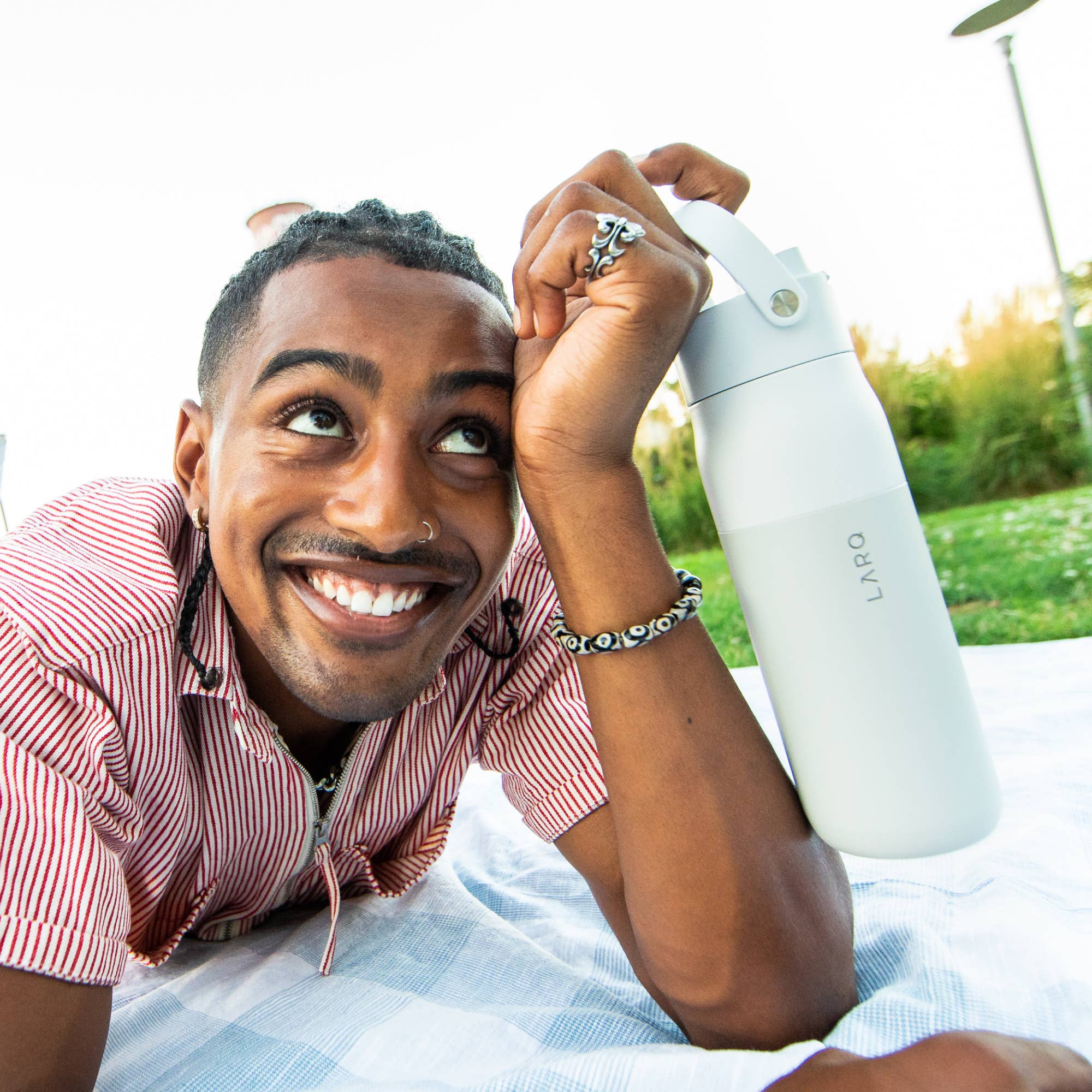 LARQ - Wholesale Water Bottle - LARQ Bottle Swig Top 34oz - Insulated Water Bottle - Granite White4