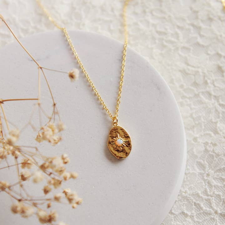 Oh So Lovely - Vente Colliers à pendentif - Collier étoile vintage Nova en opale