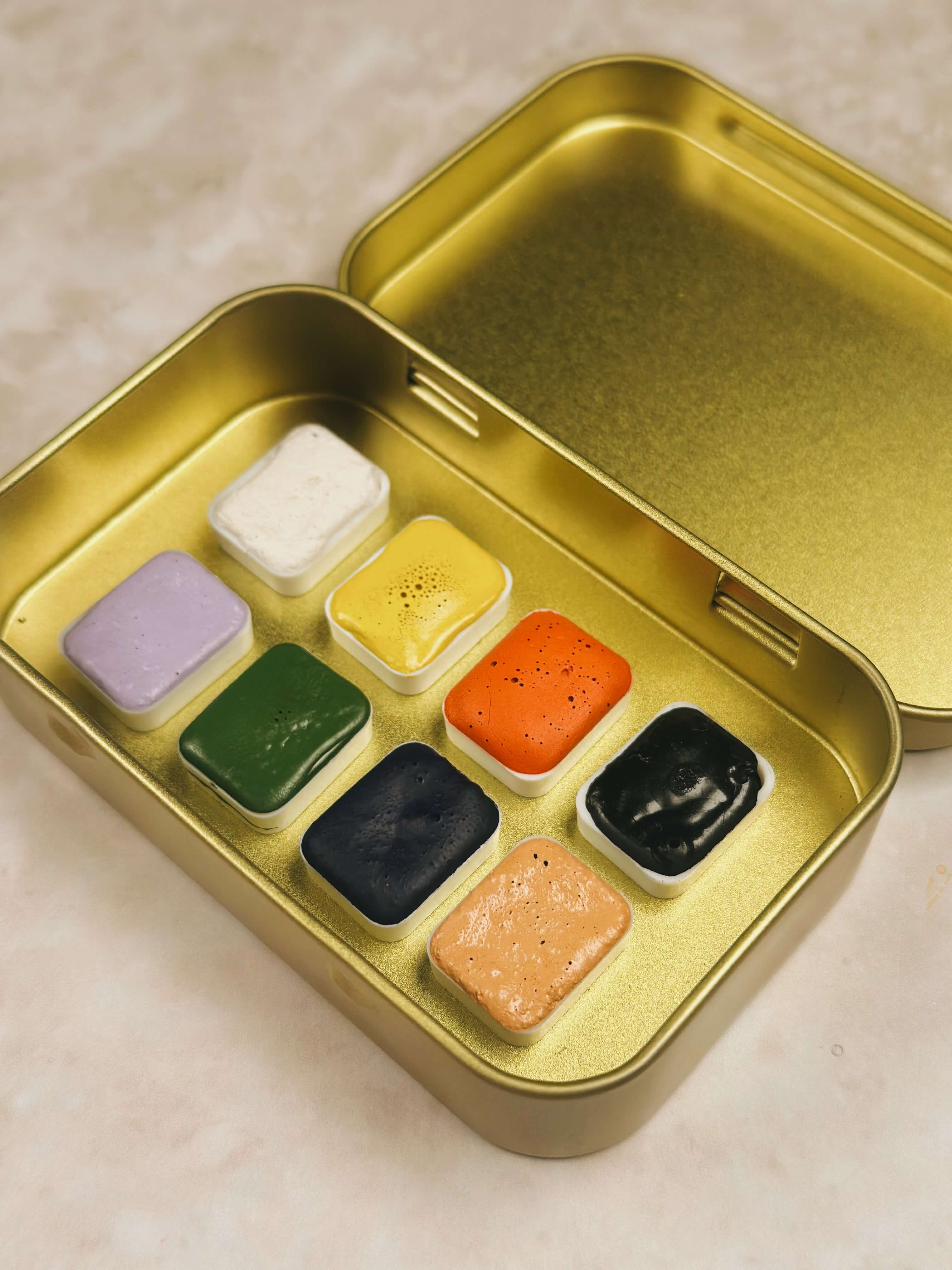 Linda Mundo - Wholesale Watercolor Paint - Watercolor box1