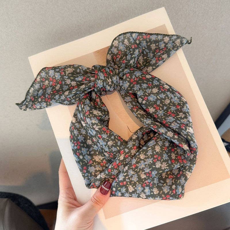 liqubit - Wholesale Scarf - Women's - Cashmere-Like Horse Print Warm Scarf0