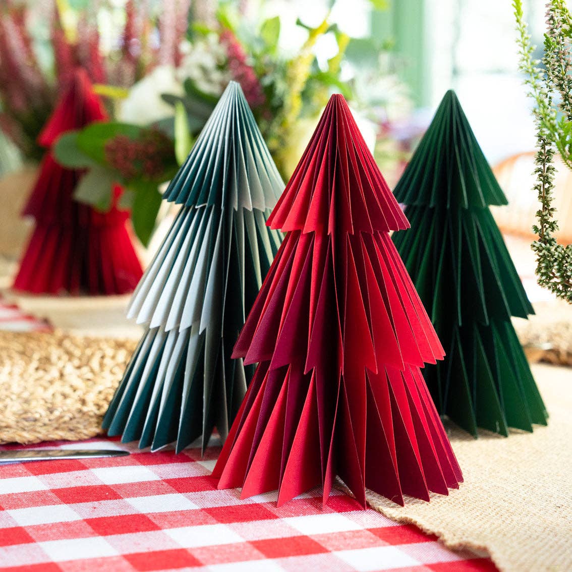 Talking Tables UK – wholesale Christmas decoration – Paper Honeycomb Tree Decorations - 4 Pack1