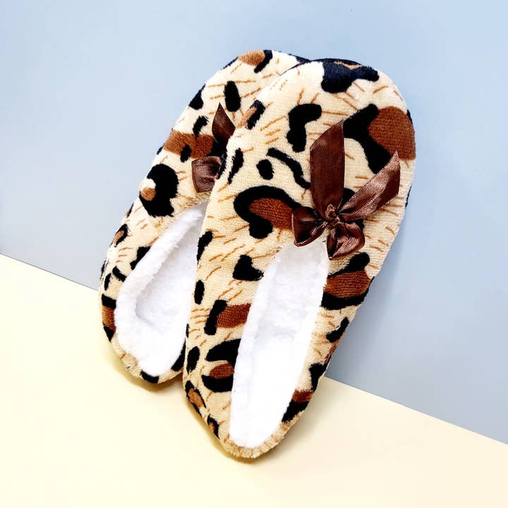 Assorted Color Leopard Fuzzy Indoor Slipper Shoes for wholesale on Faire