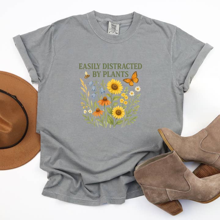 La Bella Rose Boutique - Wholesale Screen Printed T-Shirt - Women's - Easily Distracted by Plants Shirt, Funny Gardener Tee