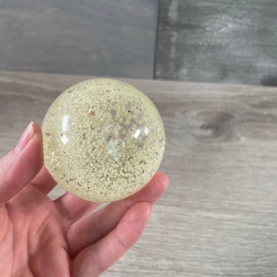 Keystone Crystals - Vente Pierre et cristal de spiritualité - Boule en verre phosphorescente – pour détaillants et boutiques de cadeaux7