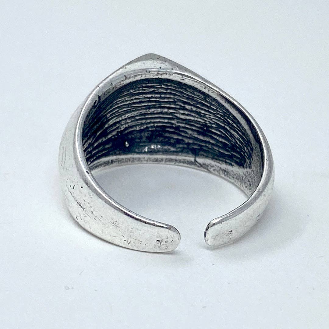Ornamental Things – wholesale Cocktail/Statement Ring – Silverfasettring2