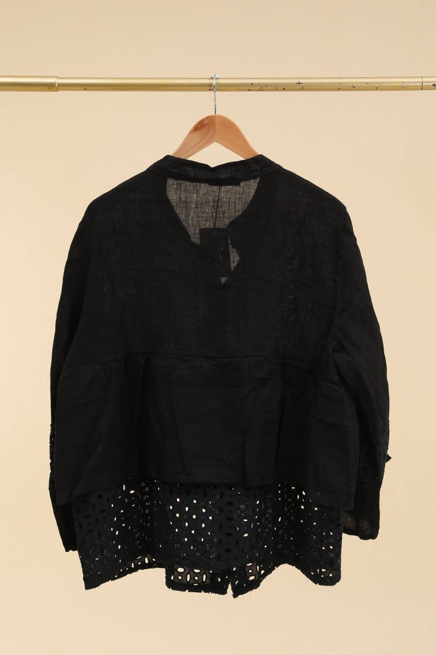 LÉA & LUC – Großhandel Hemd mit Button-down-Kragen – Damen – Hemd aus 100% Leinen REF. 1198630