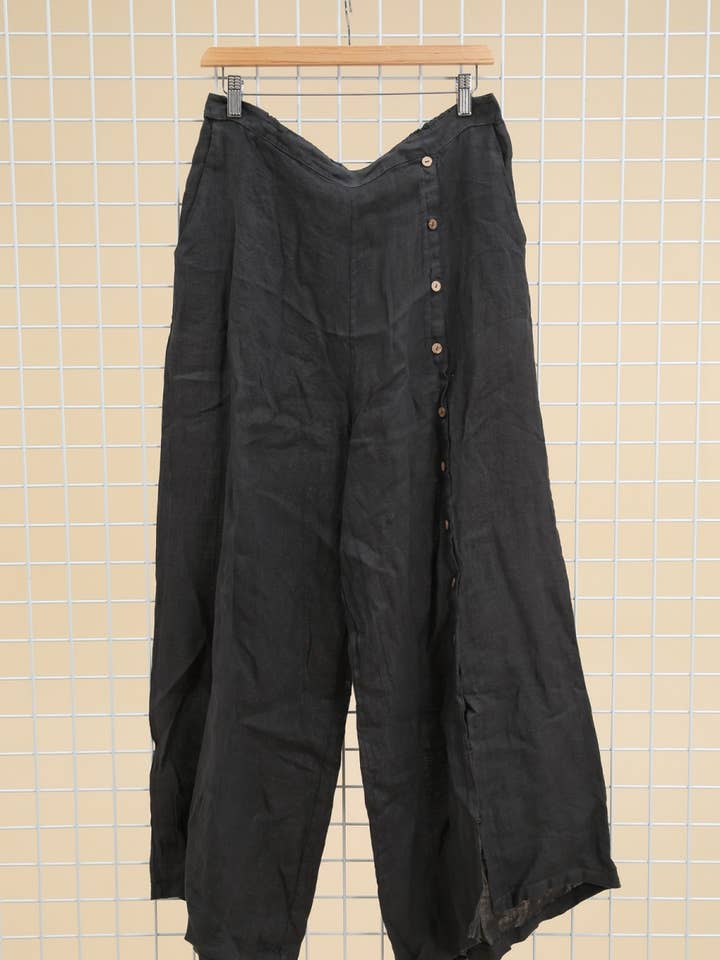 Lea & Luc - Grandes Tailles - Wholesale Pants - Women's - Plus size linen trouser SKU 33204