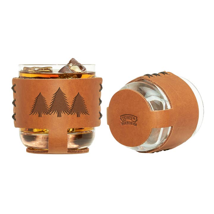 Étui en cuir Pine Tree & verres à whisky pour la vente par Oowee Products