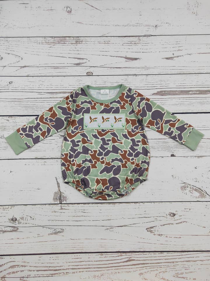 Baby Kids Duck Broderi Kamouflage Romper för wholesale av sassy kids palace