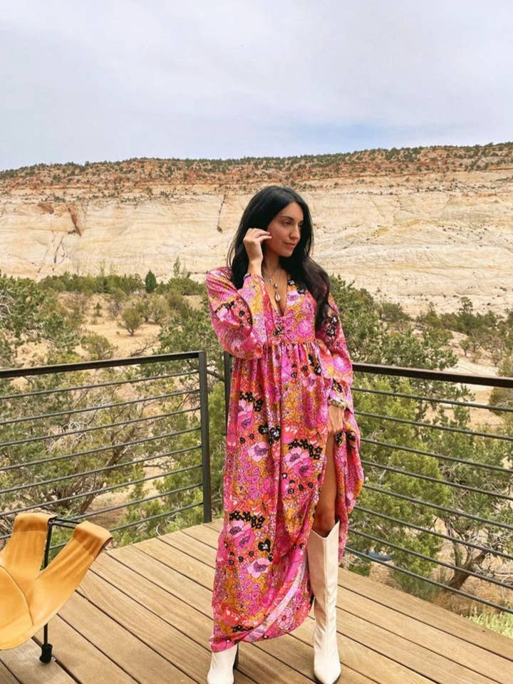 Blue Boheme – Engroshandel Kjole - Dame – Hawaii maxi-kjole med pink print6