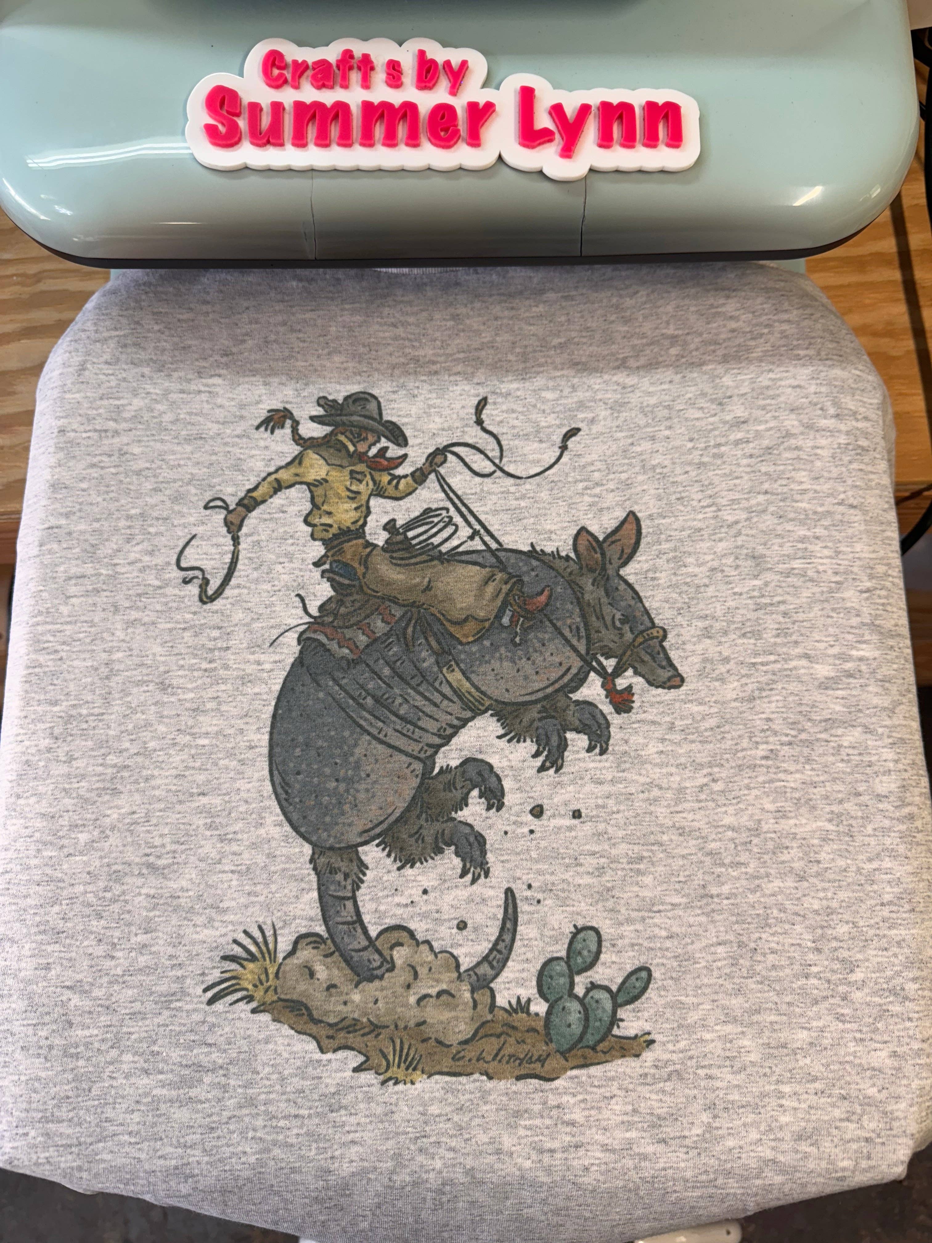 CraftsbysummerlynnLLC - Wholesale Screen Printed T-Shirt - Women's - Dillo Dally Top1