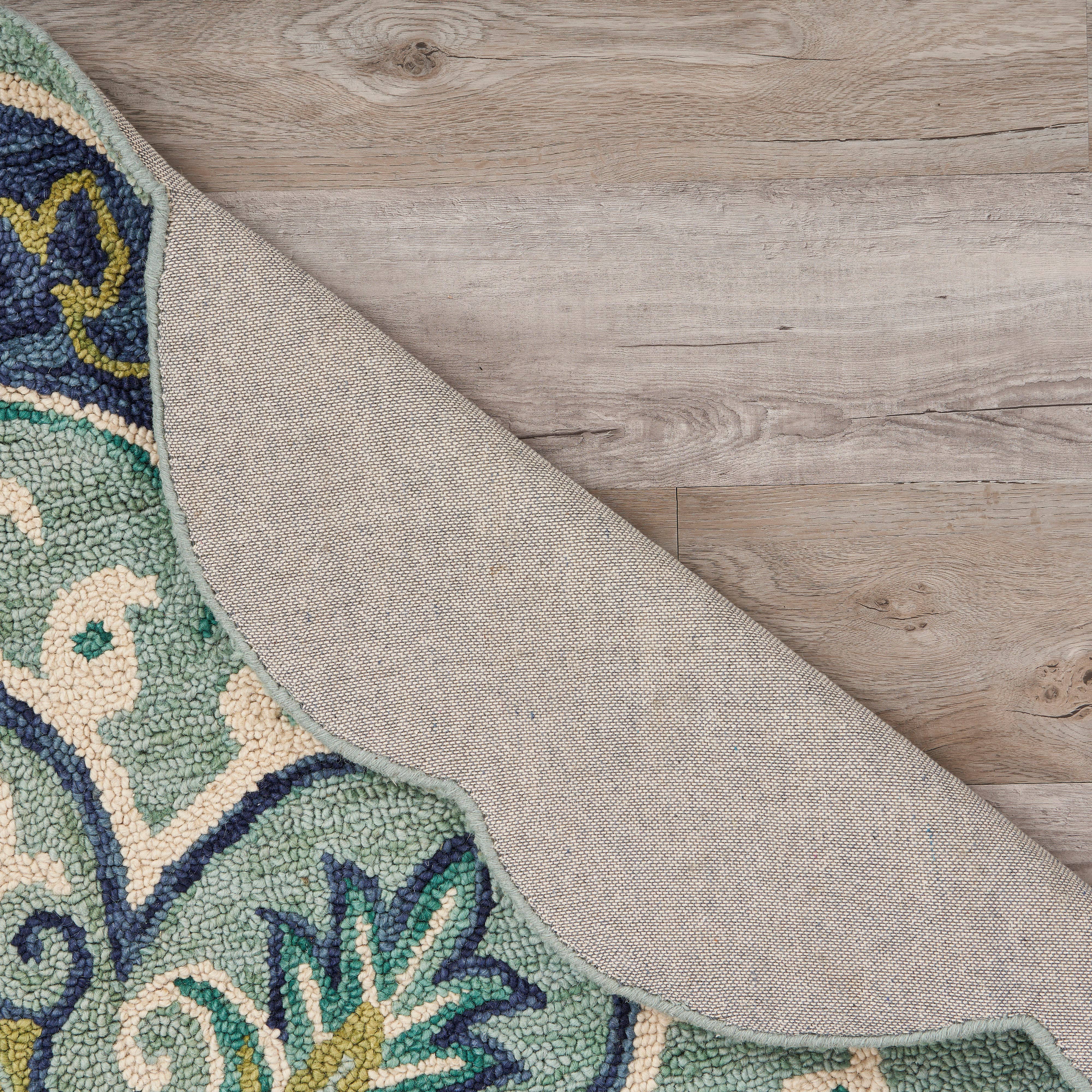 LR Home - Wholesale Area Rug - Nia Classic Scalloped Edge Hand-Tufted Wool Indoor Area Rug4