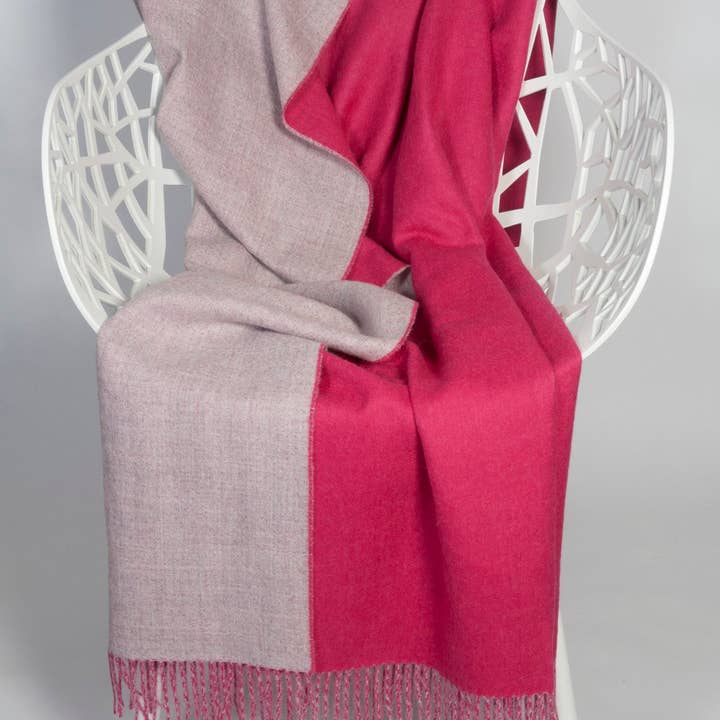 Baby Alpaca Woolen Blanket Doubleface Pink/Grey for wholesale by INWOOL