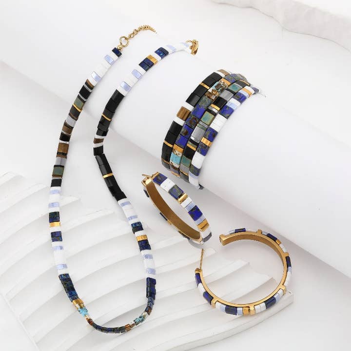 Coffret Cadeau Essential (boucles d'oreilles Tila, collier et parure Essential) for wholesale by Koss Design