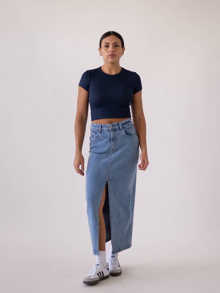 LANGE ROCK - HELLBLAU für den Großhandel von Matcha Jeans