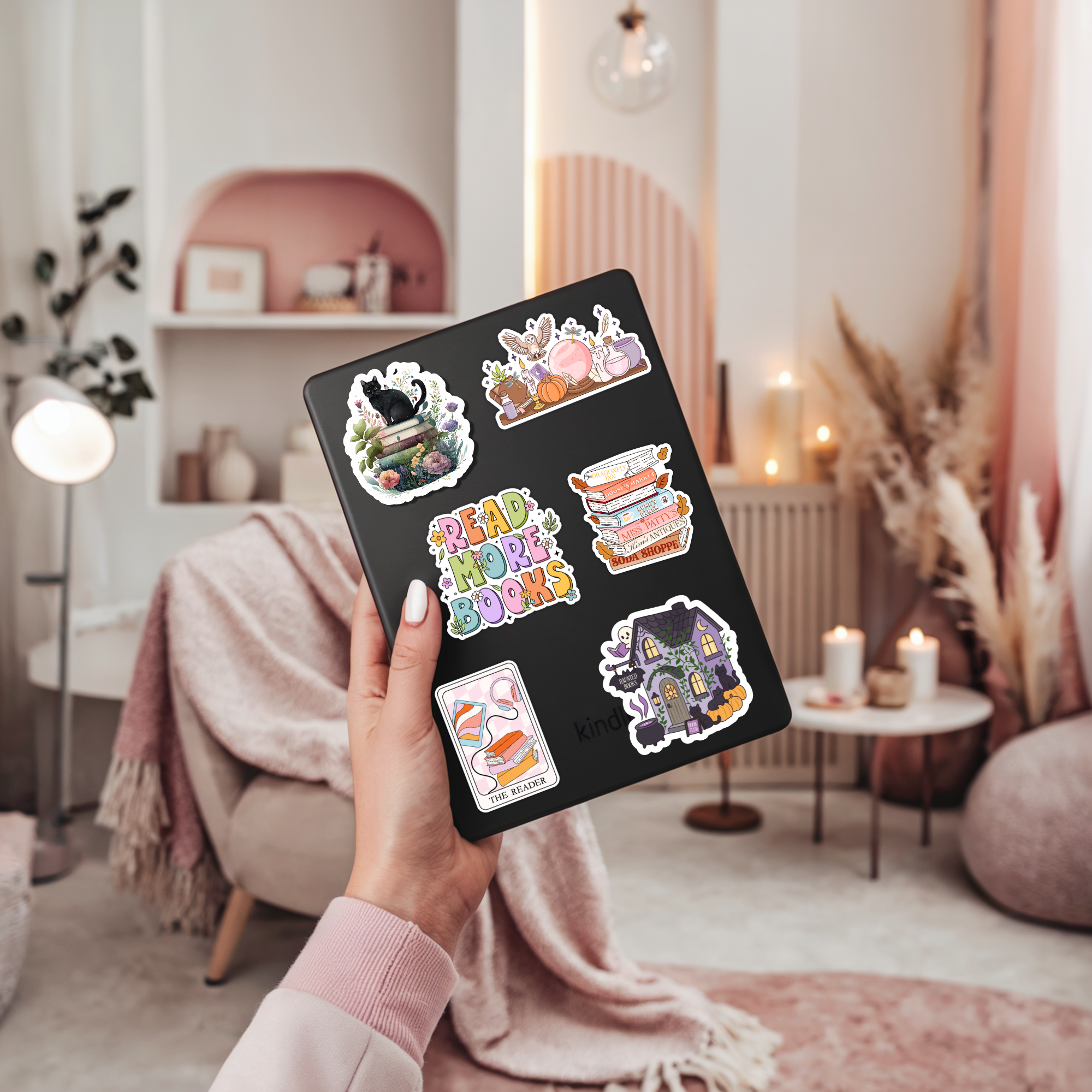 Indie Heart Studio - Wholesale Sticker - Haunted Book Shop Sticker – Bookish Halloween3