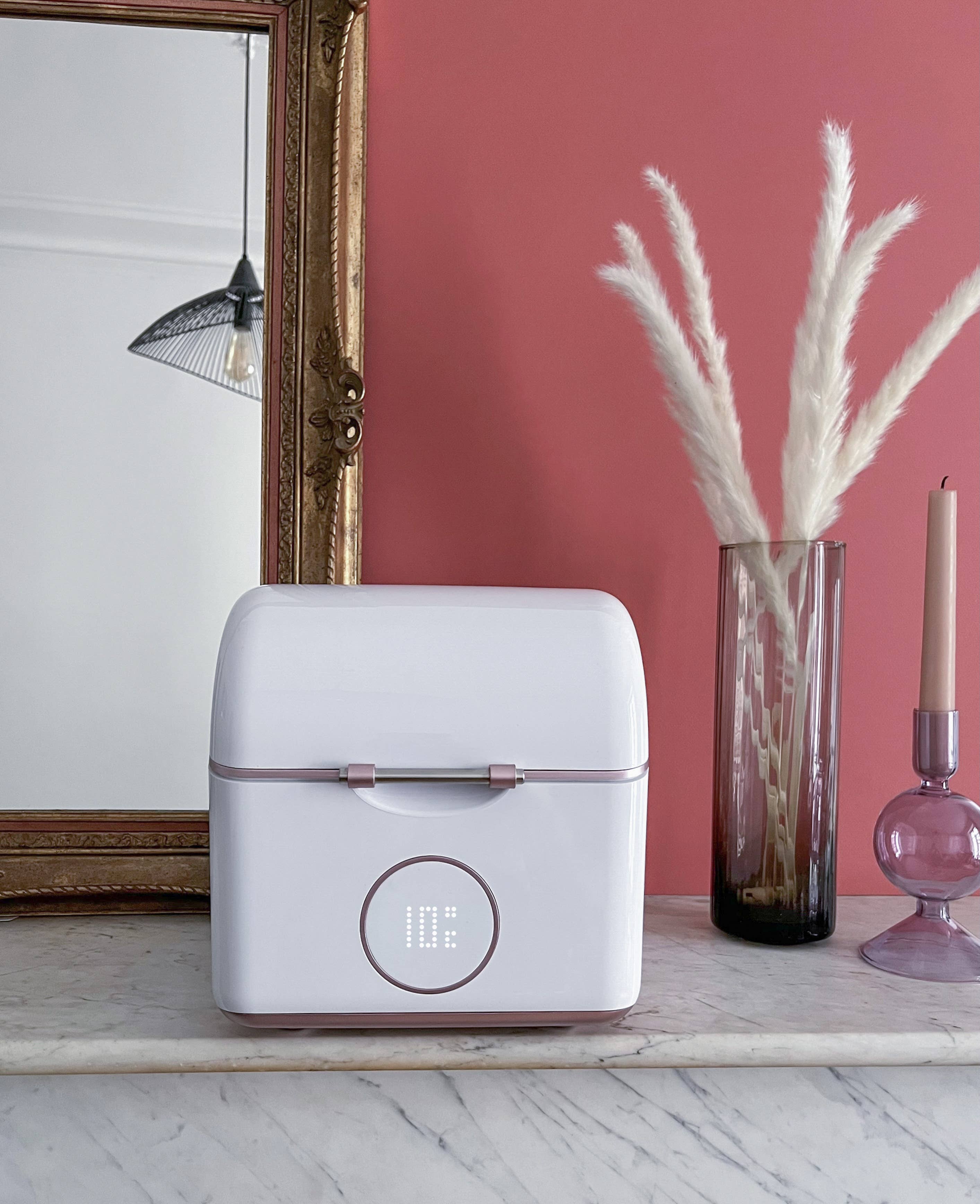 Beautigloo - Wholesale Makeup Storage Box - Refrigerated Beauty Box6