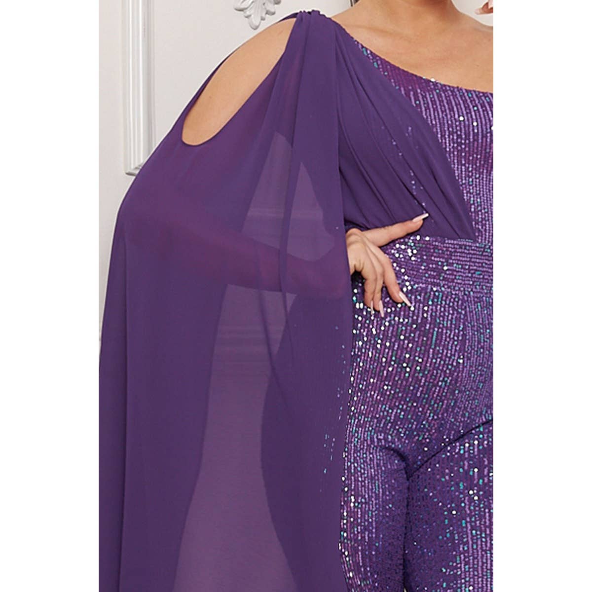 FashionShowcase - Vente Combinaison – femme - Combinaison à paillettes à une épaule et jambes évasées4