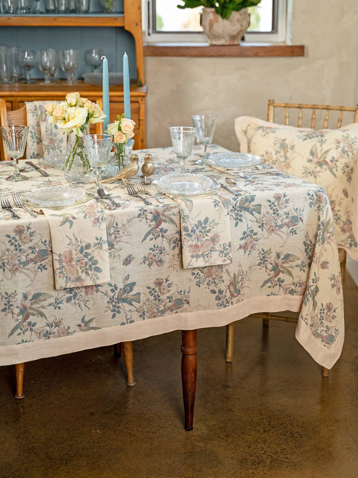 April Cornell - Wholesale Tablecloth - Vienna Linen Tablecloth - Natural2