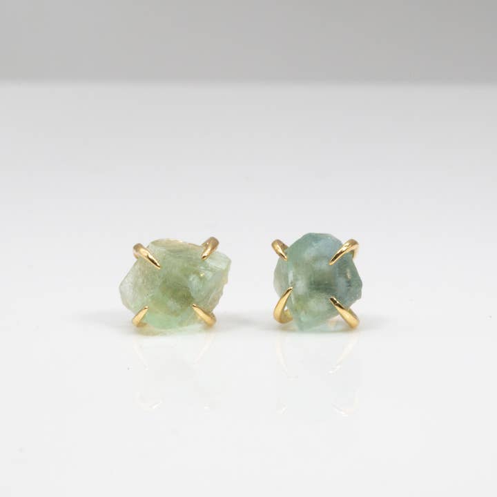 Borchie in cristallo grezzo per la vendita all'ingrosso da parte di Leslie Francesca Designs