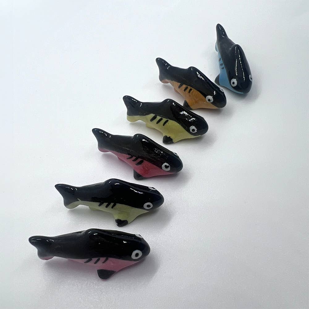 VIE - Wholesale Decorative Figurine - Mini Ceramic Figurine, Assorted Colour, Approx. 2cm39