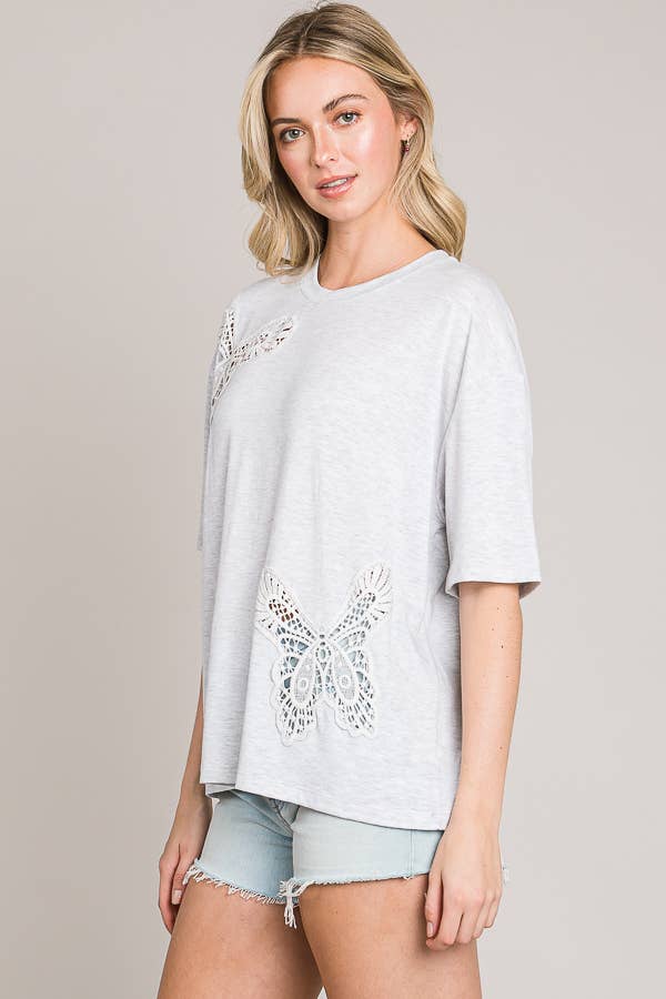 Cerule - Vendita all'ingrosso Top in maglia - Donna - Top in maglia oversize con ricamo a farfalla1