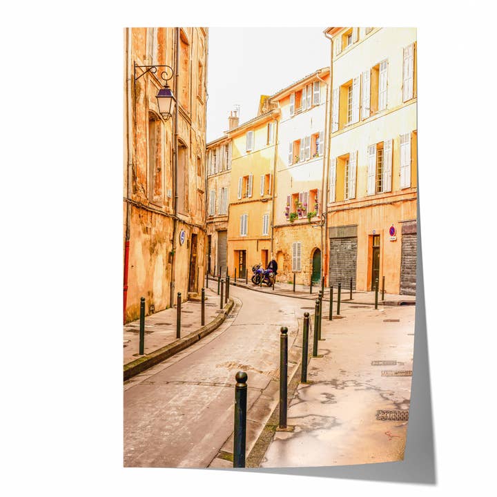 Beco de Aix-en-Provence I | Impressão Fotográfica de Belas Artes por atacado de Natasha Riha Photography