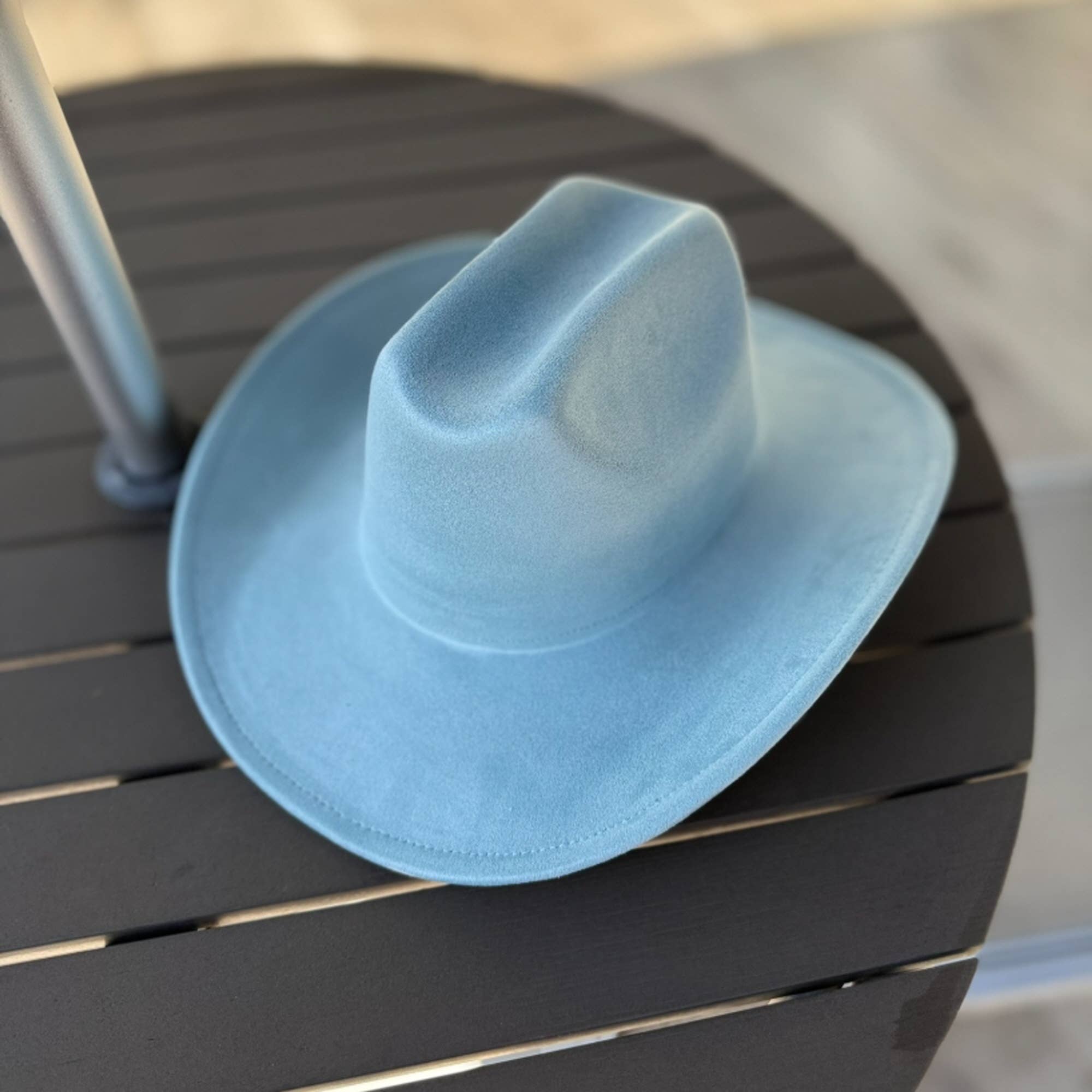 Queens INC - Wholesale Cowboy Hat - Women's - 🤠 Vegan Suede Cattleman Cowboy Hat9