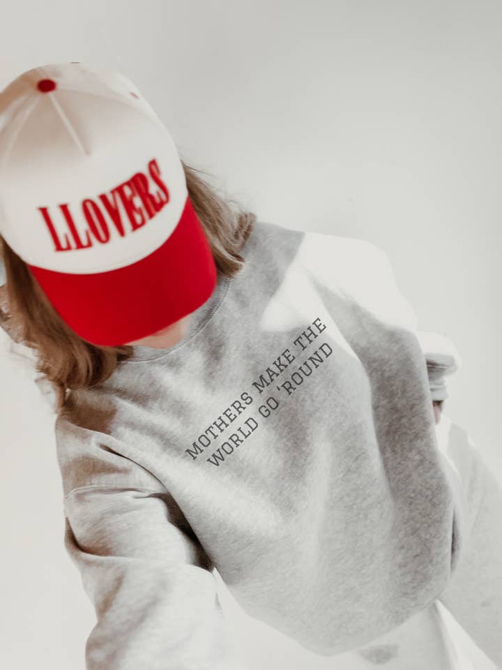 PULL-OVER COL ROND "LES MÈRES FONT TOURNER LE MONDE" pour la vente par LOLA MAGNOLIA