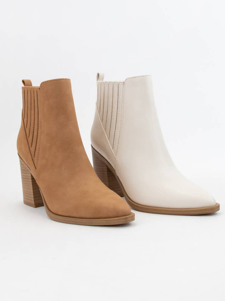 CCOCCI - Vendita all'ingrosso Stivaletti - Donna - Stivaletti Chelsea con tacco a blocco e punta appuntita10