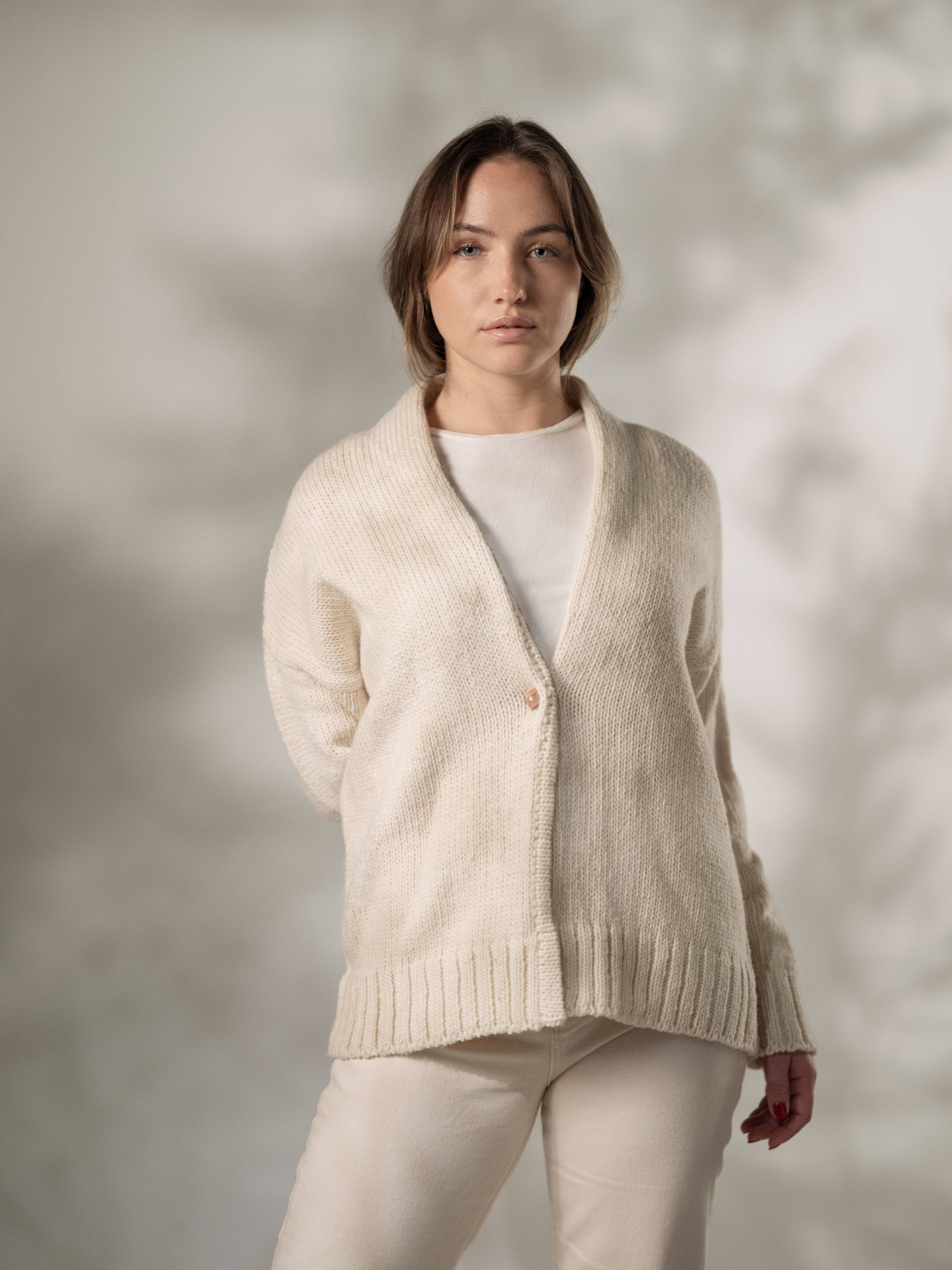 CECILIA SÖRENSEN - Wholesale Cardigan - Women's - 900 CARDIGAN - Artisan Undyed Wool Spain29