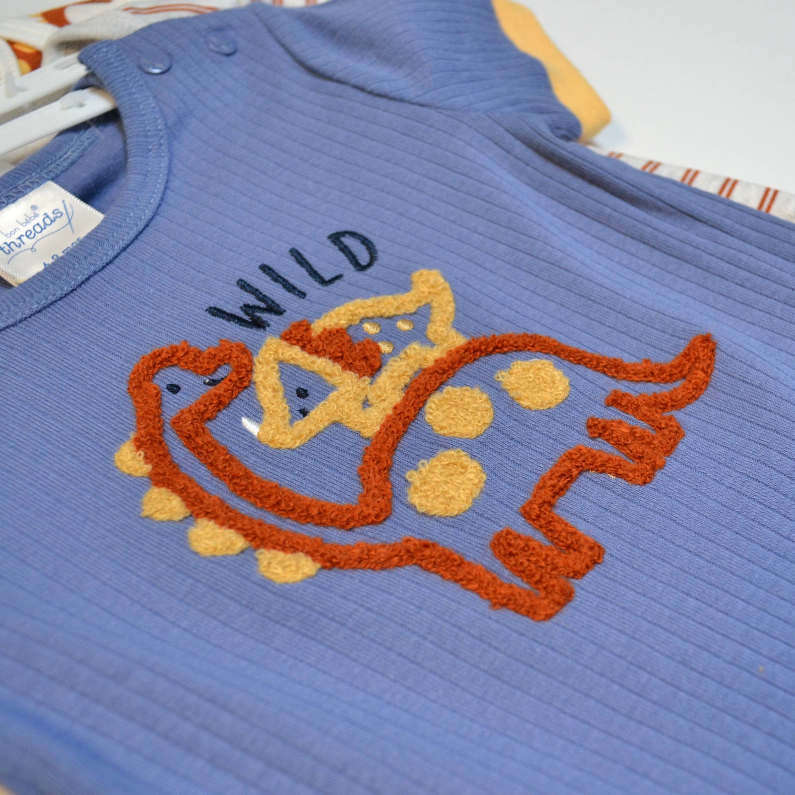 Lollipop Dreams - Wholesale Rompertje - Baby - Set van 3 100% Katoenen Dinosaur Chenille Borduurwerk Rompertjes2