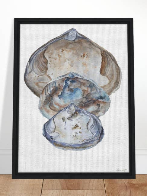 Gerahmter gestapelter neutraler Muscheldruck | Küstenkunst 16 x 20 für den Großhandel von Melissa Dayton Art and Design