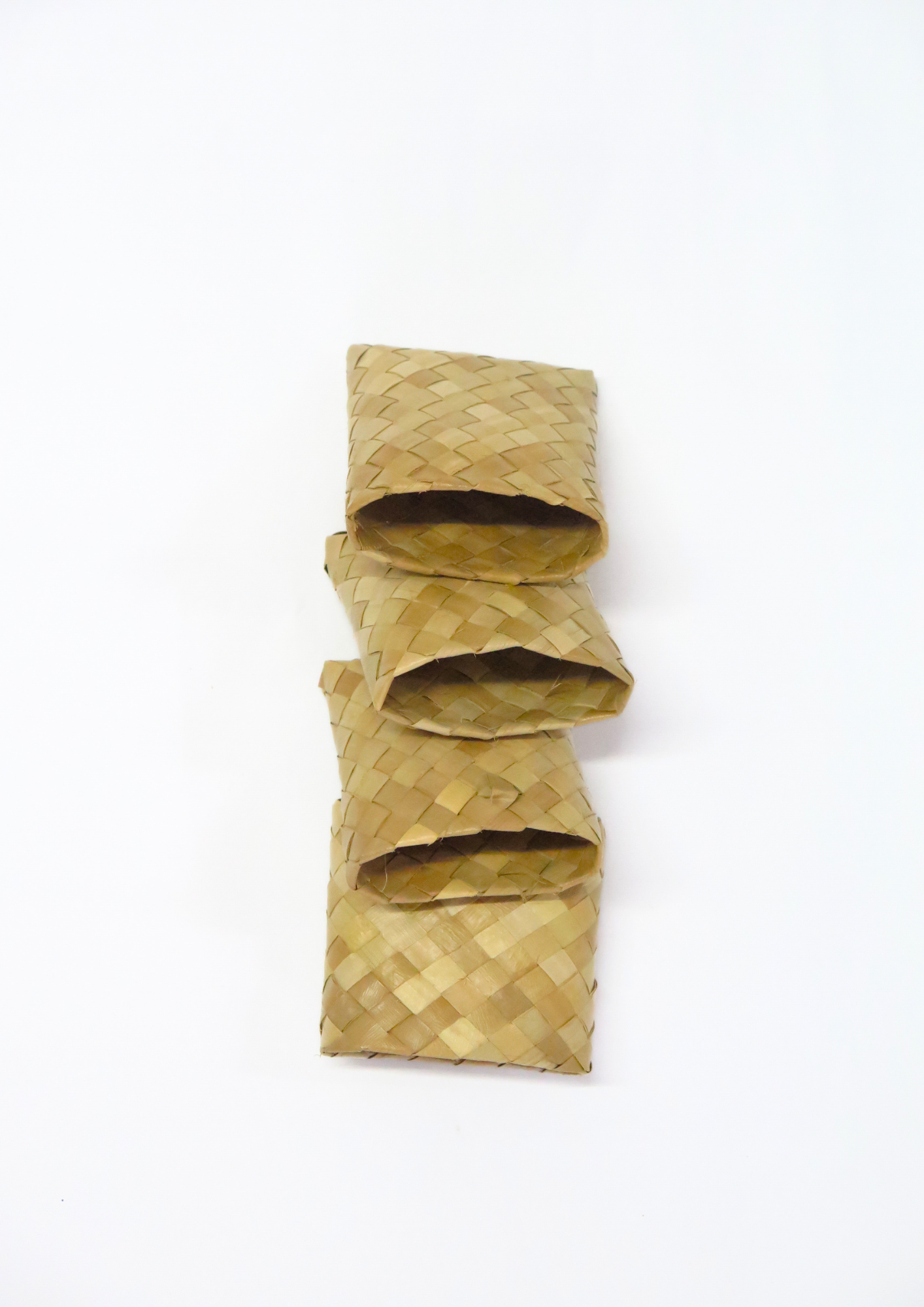 No Furries Delights – wholesale Pet toy – Not cat/dog – BULK 2x2" Mini Palm Pockets7