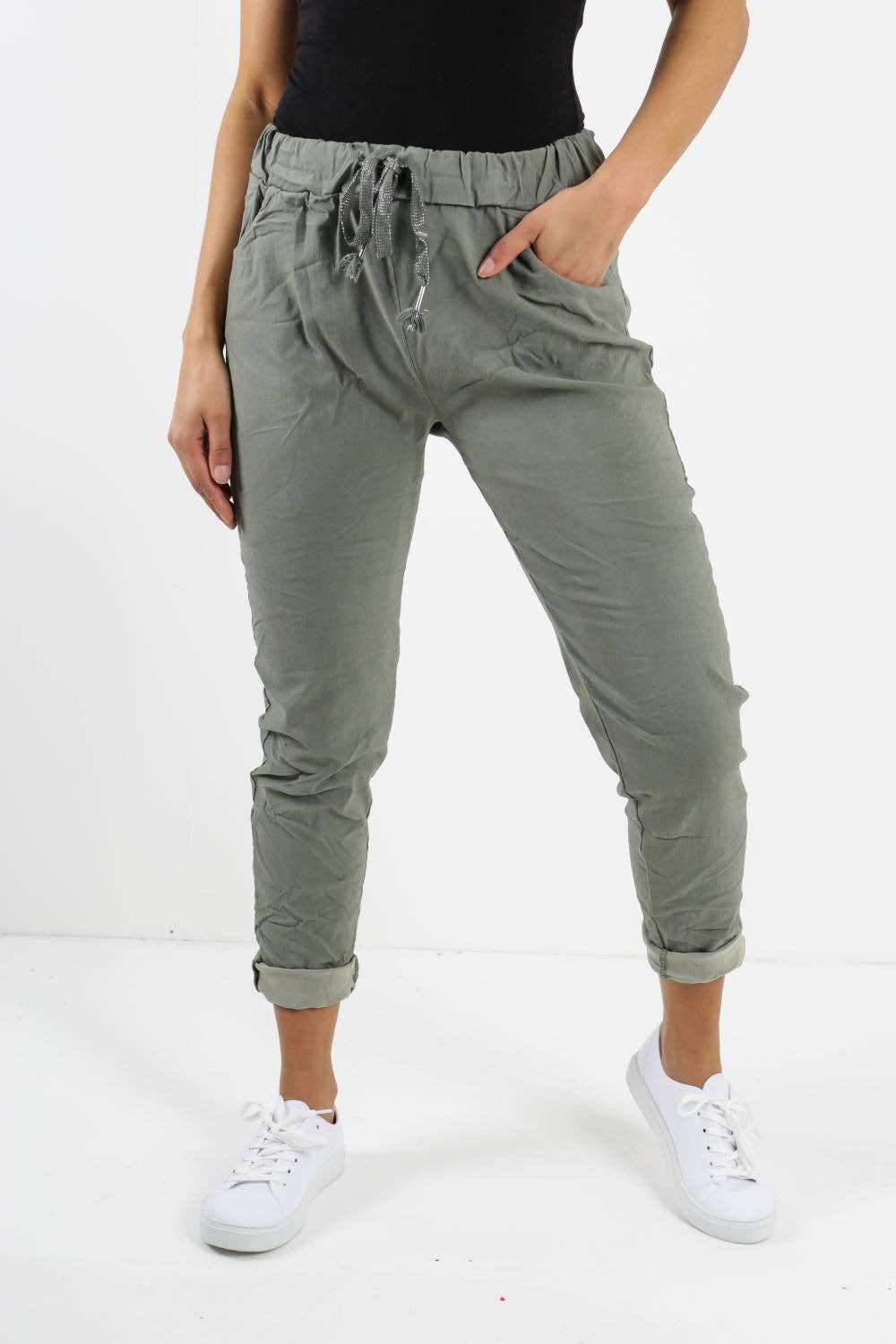 Miss Bold – Großhandel Hose – Damen – Einfarbige Zauberhose für Damen, italienisch, mehrfarbig38