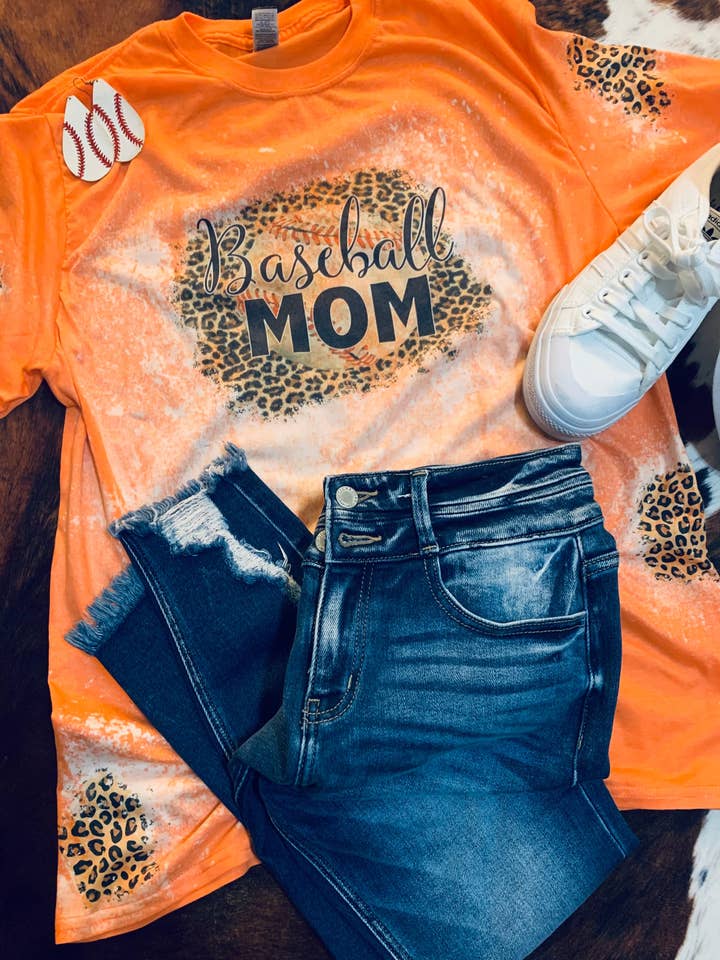 T-shirt Baseball MOM pour la vente par The leopard shack
