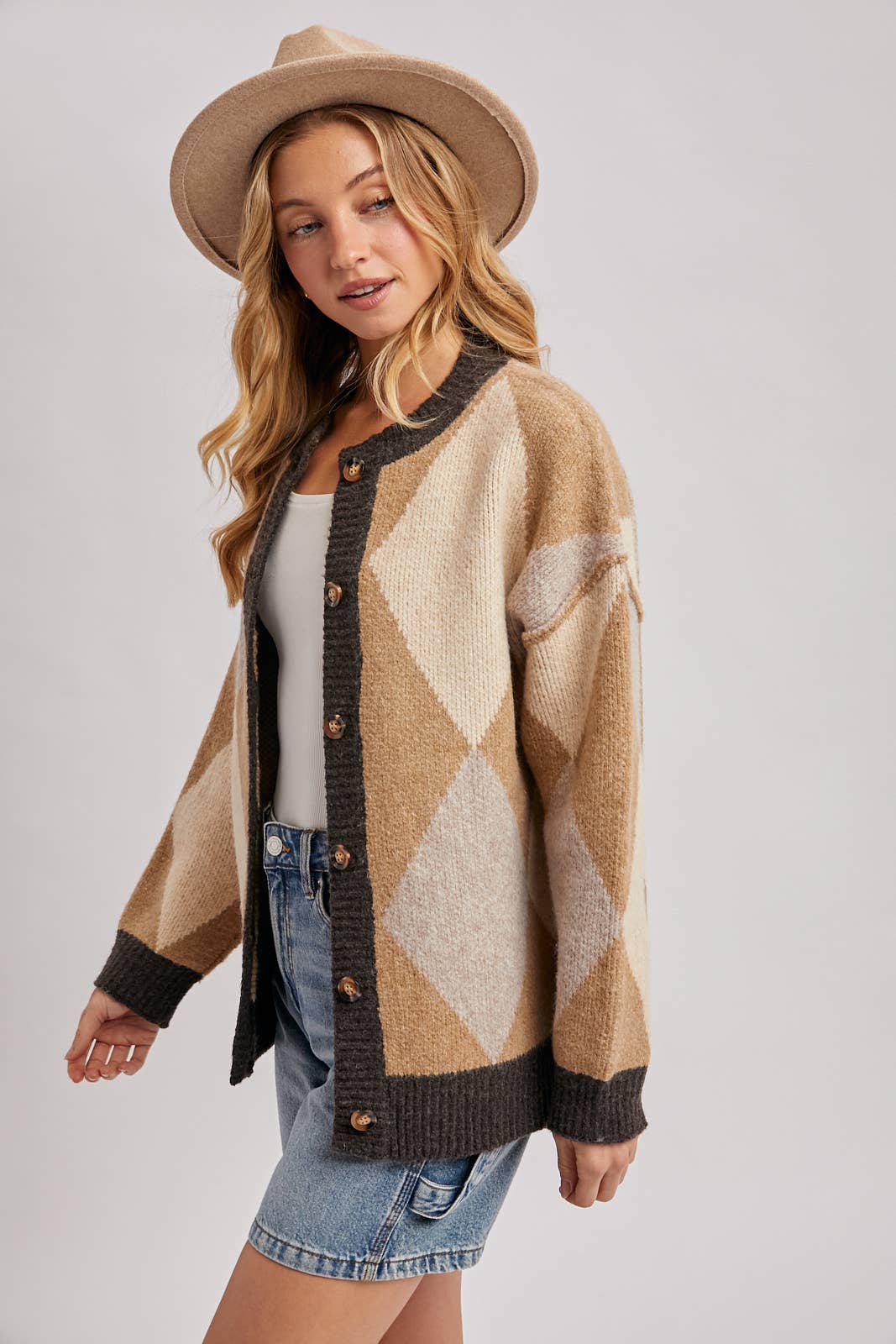 COMBO LATTE CARDIGAN EN MAILLE ARGYLE À BOUTONS en vente sur Faire2