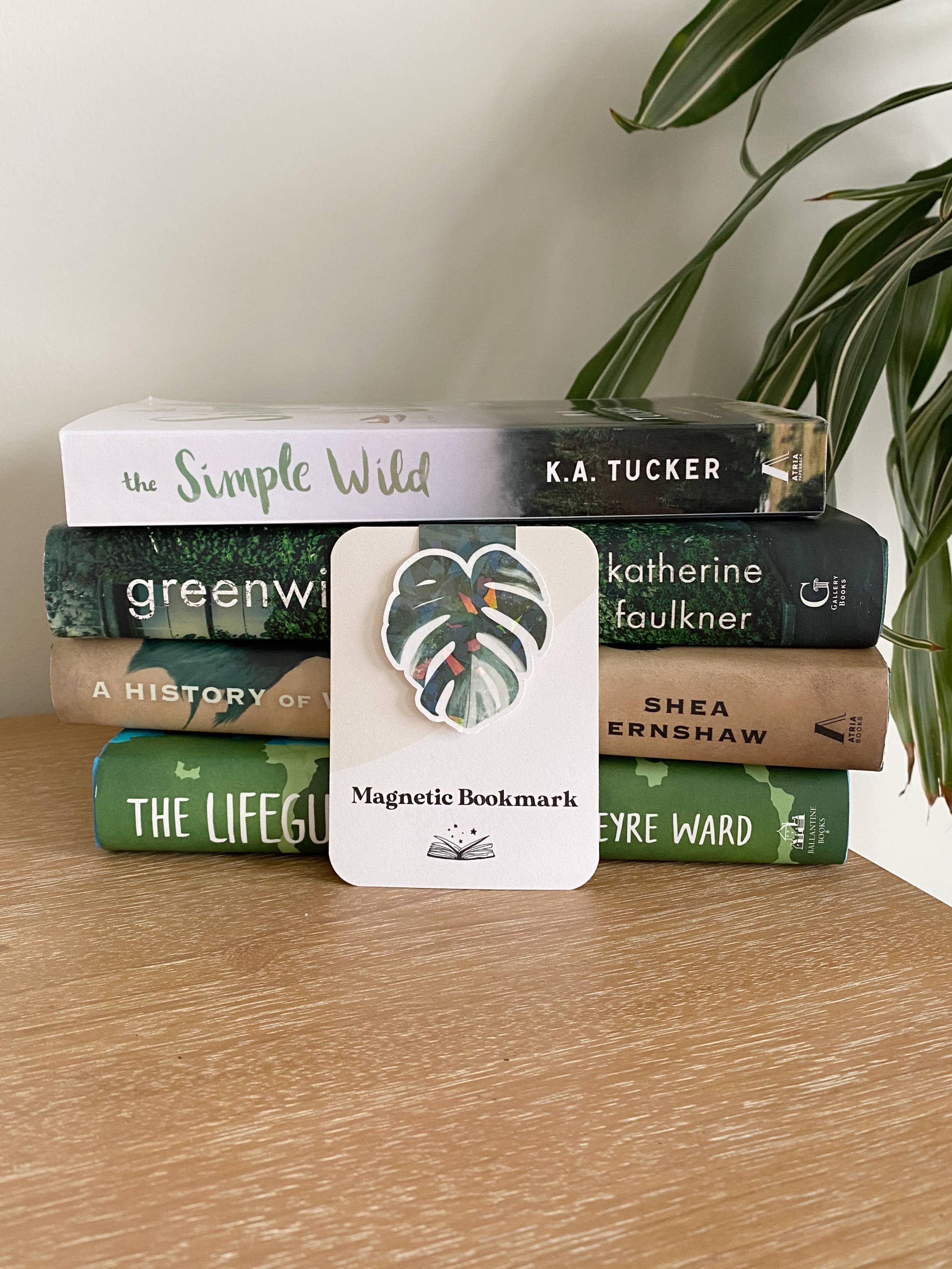 Clay Collection Co. - Wholesale Bookmark - Variegated Monstera Magnetic Bookmark1