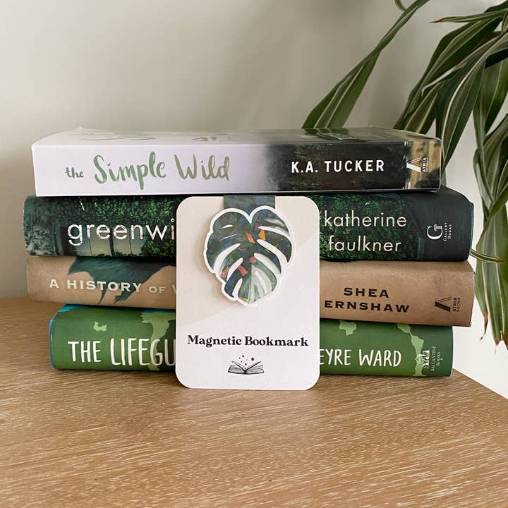 Clay Collection Co. - Wholesale Bookmark - Variegated Monstera Magnetic Bookmark1