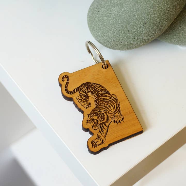 Bengaalse tijgerhouten sleutelhanger voor wholesale door Lucca